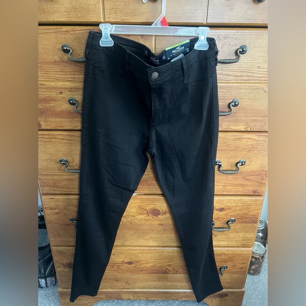 Hollister Black Skinny jeggings size 13L